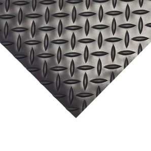 NWR Rubber Runner Black Diamond 1/8in 3ft x 75ft Roll